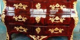 Commode dite en tombeau