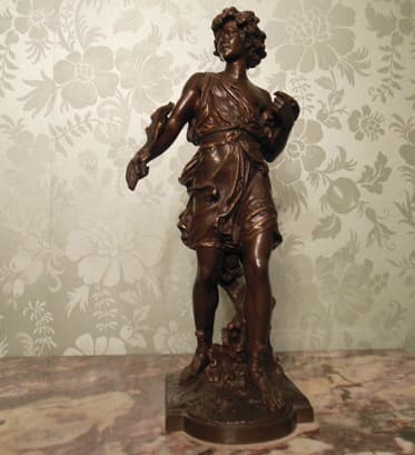 Jeune berger, bronze patiné